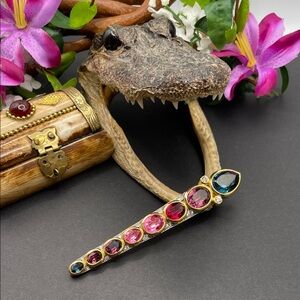 Christian Dior jeweled brooch vintage 🔥